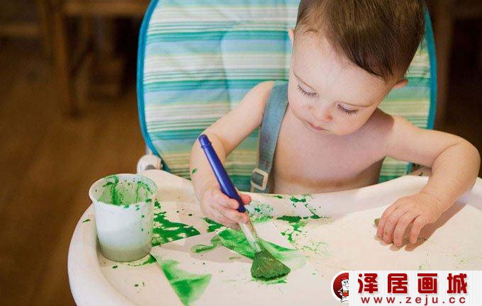 儿童学画画图片
